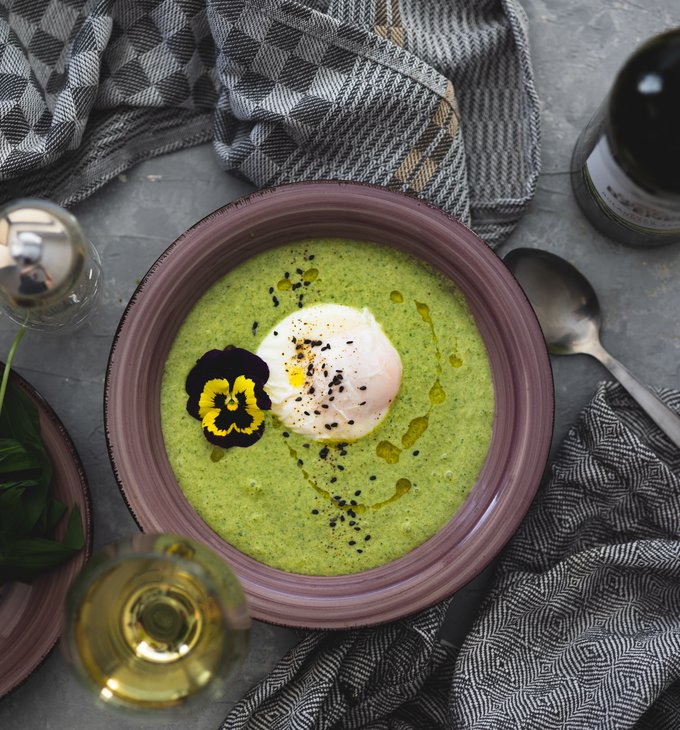 Polévka z medvědího česneku