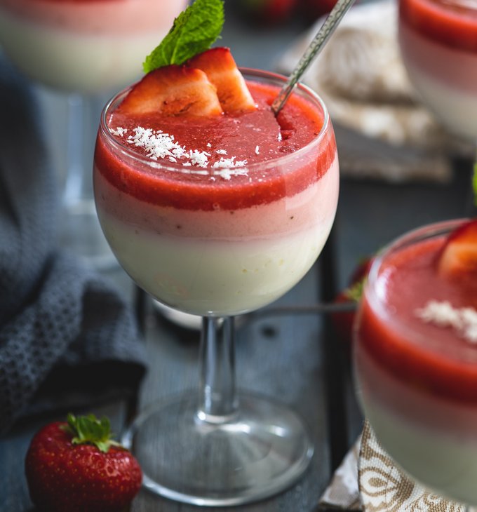 Jahodová panna cotta