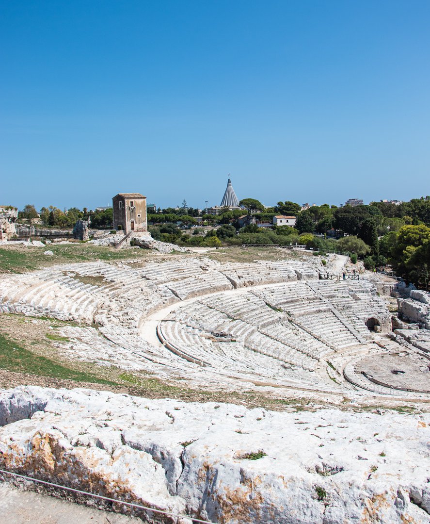 Řecké divadlo a panorama Syracusy